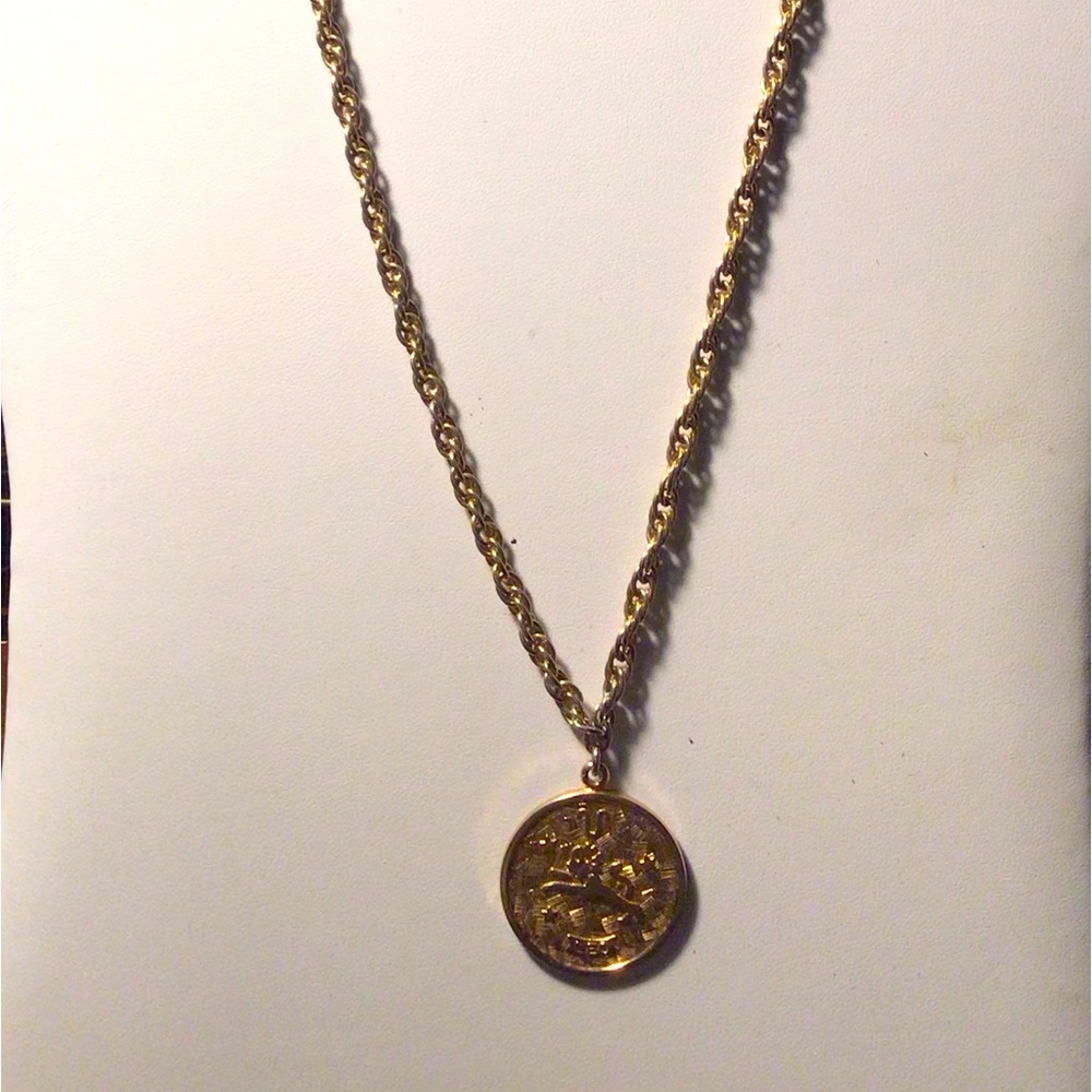 Sarah Coventry Leo Vintage Zodiac Necklace